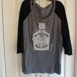 🌸TORRID Baseball style 3/4 sleeve shirt